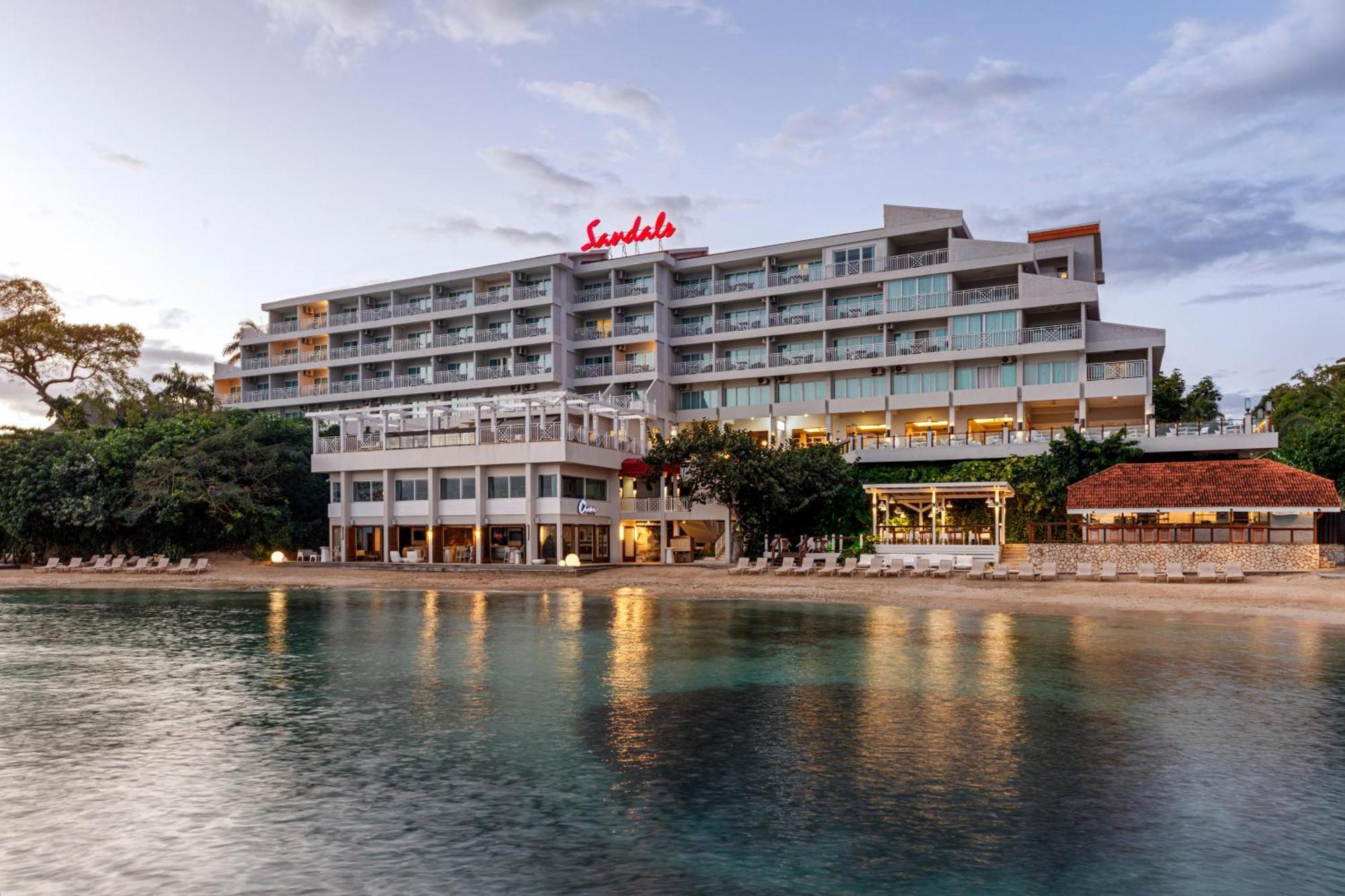 Sandals Ochi Beach All Inclusive Resort - Couples Only (Adults Only) Очо Риос Екстериор снимка