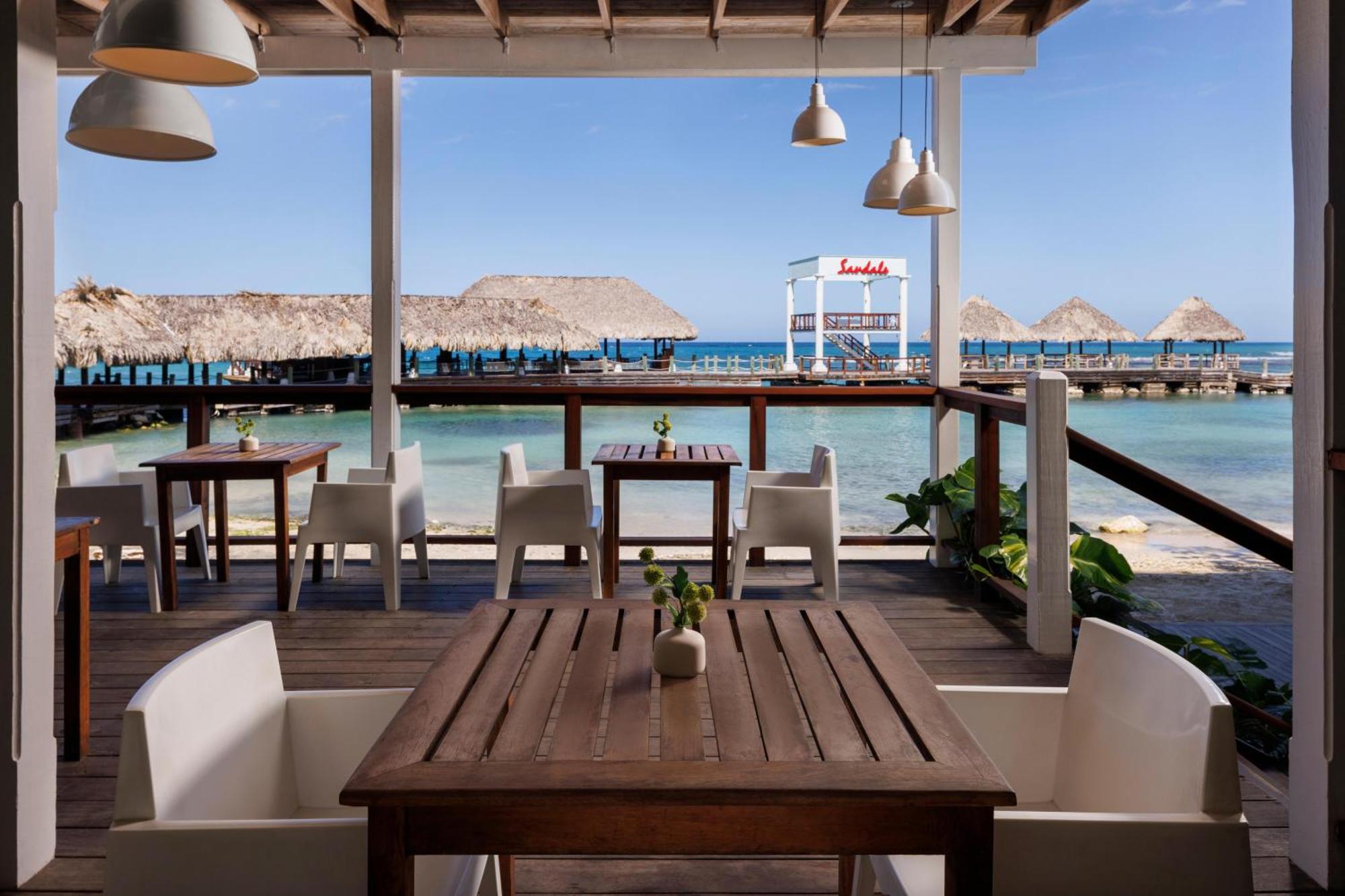 Sandals Ochi Beach All Inclusive Resort - Couples Only (Adults Only) Очо Риос Екстериор снимка