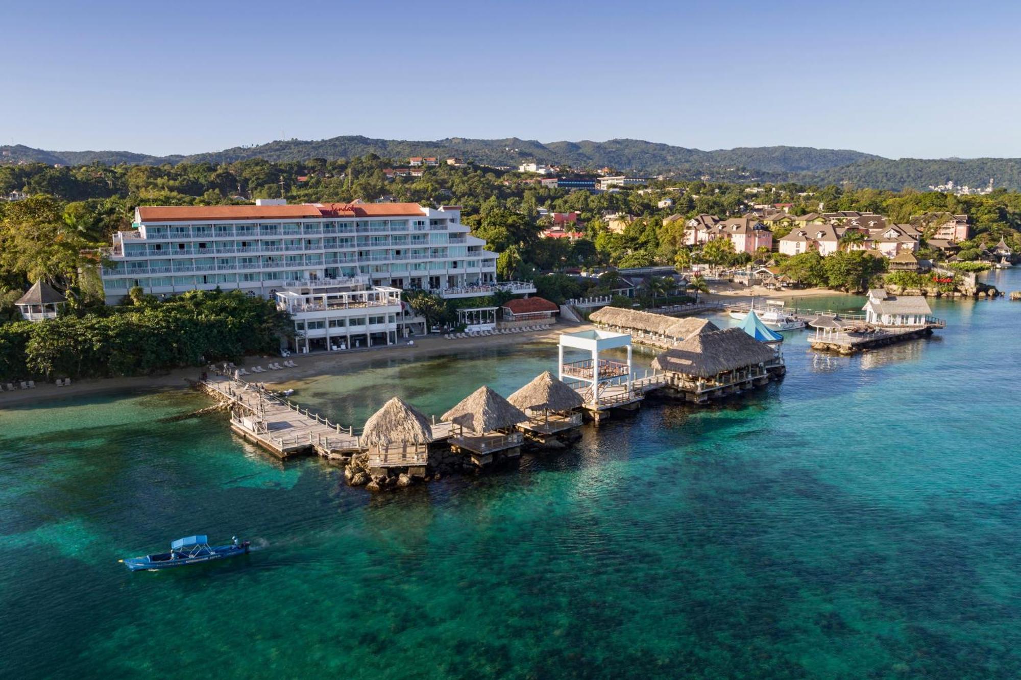 Sandals Ochi Beach All Inclusive Resort - Couples Only (Adults Only) Очо Риос Екстериор снимка